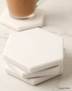 Posavasos Hexagonales Blancos Hechos a Mano con Efecto Mármol, Juego de Lujo de 4 Variaciones - Product Image 2