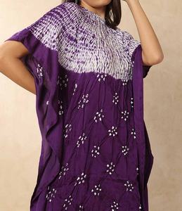 Abaya Moderna con Bordado, Ropa Islámica, Vestido Largo Abierto por Delante para Mujeres Musulmanas, Poliéster, Cuello en V, Estampado Floral, para Eid y Uso Diario - Product Image 1