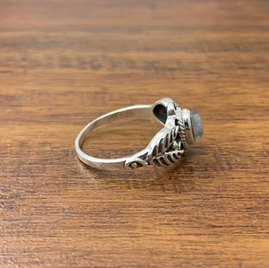 Bague unisexe artisanale en argent sterling 925 avec pierre de lune, bijou durable et confortable - Product Image 3