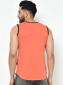 Camiseta sin mangas para hombre, a rayas naranja y negras, cuello redondo, informal, de punto, transpirable, de poliéster, ajustada - Product Image 3
