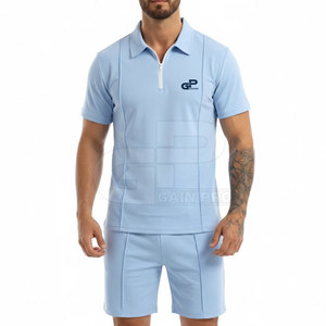 Ensemble short deux pièces pour homme, conçu pour la flexibilité, le confort et la respirabilité lors de la course à pied, de la gym ou pour l'été. - Product Image 2