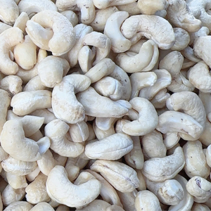 Noix de cajou en gros du Vietnam WW180, WW240, WW320, LP, WS, en vrac, OEM, ODM - Product Image 1