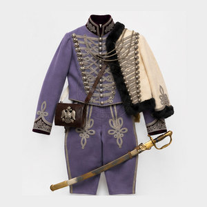 Uniforme de Dragón Estilo Vintage, Materiales Ecológicos Transpirables y Ligeros de Primera Calidad, Diseño Duradero para Presentaciones Históricas - Product Image 2