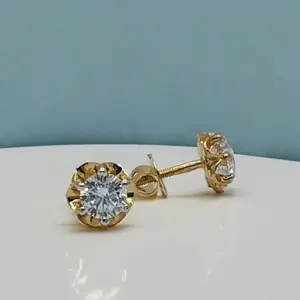 Elegantes Pendientes de Diamantes de Oro de 22K con Engaste Clásico, Joyería Minimalista y Estilosa para Uso Diario Femenino - Product Image 3