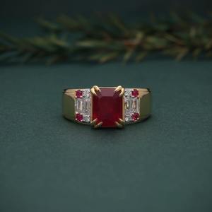 Bague de fiançailles unisexe AMBER JEWELS classique à trois pierres, diamant de laboratoire certifié IGI, style hip-hop, plaqué or massif 14 carats, sertie de griffes - Product Image 1