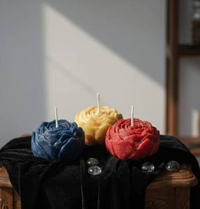 Velas Aromáticas de Lujo Hechas a Mano con Diseño Floral, Cera de Parafina Ecológica 100% Orgánica, Decorativas para Bodas, Diwali, Año Nuevo - Product Image 2