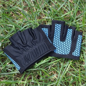Gants de sport professionnels à demi-doigts avec coussinets en gel absorbant les chocs et antidérapants pour l'entraînement et le fitness - Product Image 6
