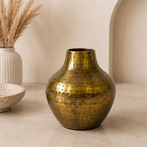 Vase à fleurs Matki antique en métal, finition martelée, vase de table décoratif, décoration de mariage, décoration intérieure, artisanat en fer, vente en gros OEM - Product Image 1