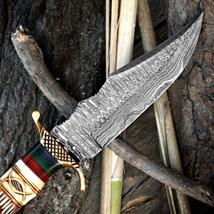 Cuchillo de Caza y Bowie Hecho a Mano de Acero Inoxidable con Punta Clip, Grabado, Hoja Fija, Borde Dentado, OEM Personalizable para Camping al Aire Libre - Product Image 4