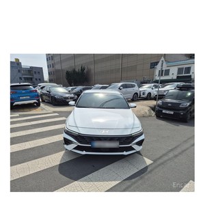 Hyundai Avante 2024, 1.6, 5038 km, Asientos de Cuero, Volante a la Izquierda, Cámara Trasera - Product Image 3