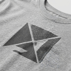 Camiseta de Manga Larga de Algodón, Cuello Redondo, Estampado Serigrafiado, Etiqueta Personalizada, Color Gris Jaspeado, Estampado Geométrico, Corte Regular - Product Image 4