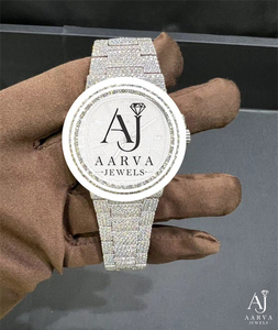 Reloj Mecánico con Esfera Plateada y Cristal de Zafiro, Brazalete de Acero Inoxidable con Circonitas Cúbicas, 18 mm, Movimiento Analógico Eta, Visualización de Fecha - Product Image 2