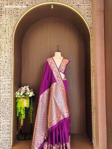 Sari en soie brute Banarasi de haute qualité avec pallu à motif à carreaux Zari dorés et bordure Zari à motif Paisley traditionnel, mode féminine - Product Image 2