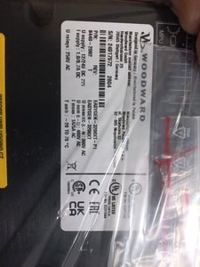 Contrôleur de générateur Woodward easYgen 3500XT pour la gestion automatique de l'alimentation, la surveillance du moteur, la synchronisation et le contrôle du groupe électrogène - Product Image 4