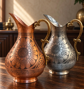 Pichets de qualité supérieure en laiton pur, fabriqués en Inde, avec poignée au design royal du Golfe du Moyen-Orient, finition antique, en matériau métallique durable - Product Image 4