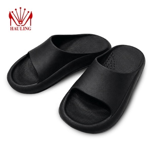 Sandalias de moda EVA Cloud Slides con suela acolchada gruesa, diseño ligero antideslizante para el hogar, la playa y exteriores, venta al por mayor. - Product Image 1