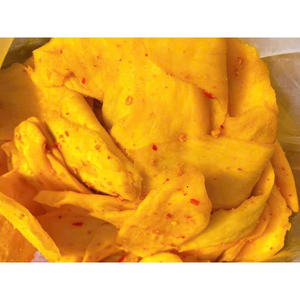 Mangues séchées moelleuses et savoureuses avec du sel et du piment, collation naturelle aux fruits pour la vente au détail - Product Image 4