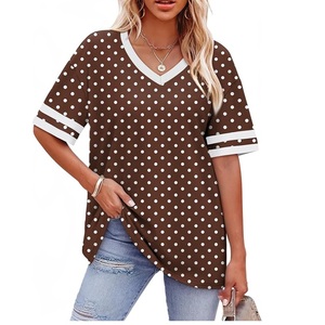 Camiseta de Cuello en V Personalizada para Mujer, 100% Algodón, Transpirable, Ecológica, Informal de Verano, Hecha en Bangladesh - Product Image 2