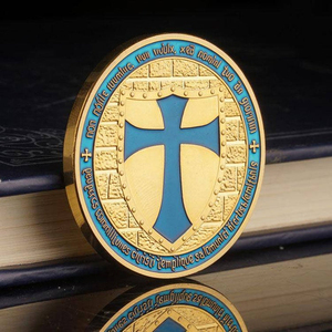 Moneda Conmemorativa Personalizada de los Caballeros Templarios, Diseño de Dos Caballeros a Caballo con Cruz Azul en Tono Dorado, Recuerdo Conmemorativo - Product Image 3