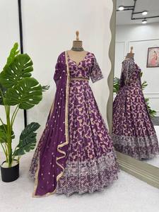 Divyam Creation Lehenga long en spandex brodé de paillettes et de fils, style Rangoli, avec blouse non cousue et dupatta, Gujarat - Product Image 5