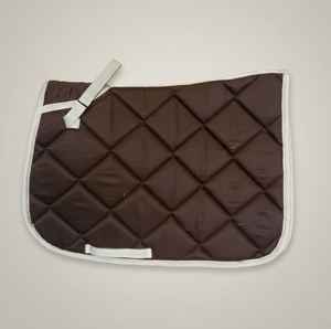 Tapis de selle équestre matelassé en losanges durable, ajustement ergonomique, anti-transpiration, tissu personnalisable - Product Image 3