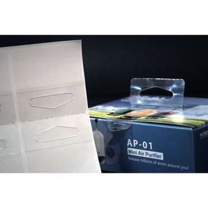 Matériau PET écologique efficace Triangle adhésif Delta trou onglets suspendus crochets d'affichage pour Solution de vitrine de vente au détail - Product Image 3