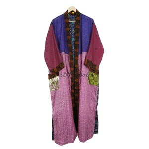 Robe de nuit kimono en soie pure de luxe indienne pour femmes, design patchwork, fermeture à cordon, longueur intégrale, manches trois-quarts - Product Image 1