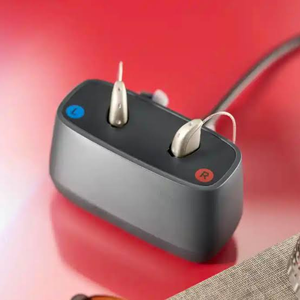 Aide auditive sans fil Bluetooth rechargeable Resound Savi 4 Micro RIE BTE pour l'écoute quotidienne en cas de perte auditive sévère à profonde - Product Image 5