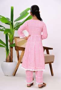 Salwar Kameez Moderno de Alta Calidad para Niñas, Estampado Floral Verde, Algodón Elástico, Largo hasta el Suelo, Protección Solar, Secado Rápido - Product Image 5