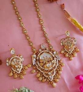 Conjunto de collar y aretes de moissanita chapados en oro de diseño de alta calidad, para bodas, colección para mujer. - Product Image 2