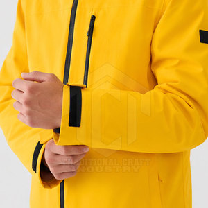 Chaqueta de Esquí Premium con Capucha, Transpirable, con Logotipo Frontal, Material de Nailon/Poliéster para Invierno - Product Image 5