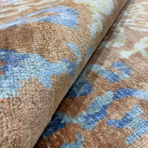 Alfombra de Lana Anudada a Mano con Diseño Ikat, Color Marrón con Patrón Azul Cielo y Verde Menta, Tamaño Grande para Sala de Estar, Dormitorio, Decoración de Hotel - Product Image 5