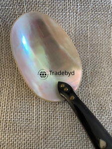 Cuchara de Servir Moderna de Lujo con Incrustaciones de Madreperla, para Fiestas, Hecha a Mano, Apta para Lavavajillas y Ecológica, por Tradebyd - Product Image 5