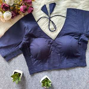 Blusa de diseñador en tela de algodón puro con elástico para un mejor ajuste, lista para usar y completamente cosida. - Product Image 1