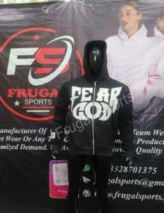 Sudadera con Capucha de Lujo con Apliques en Relieve, Corte Holgado, Algodón Premium, Estilo Urbano, Sudadera Minimalista de Lujo con Apliques, Forro Polar Premium - Product Image 1