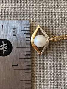 Collier élégant en or massif 18 carats avec pendentif en forme d'œil et accents de diamants de laboratoire pour femme, bijoux fins, OEM/vente en gros - Product Image 5