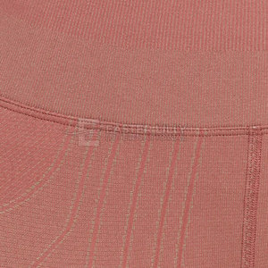 Leggings de yoga à taille élastique, dernière tendance, respirants et à séchage rapide, fabriqués au Pakistan. - Product Image 6