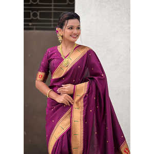 ผ้าไหมมาลาลักมี ปาธานี ซารี สีไวน์  งานทอแบบซารี  แบรนด์อีลิท วีฟส์  สำหรับสวมใส่ในงานพิธีแบบอินเดียและปากีสถาน - Product Image 4