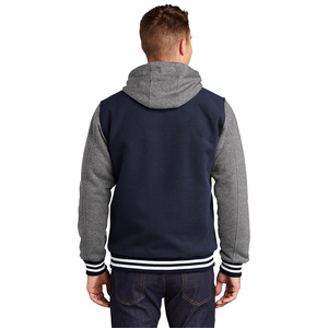 Chaqueta Letterman Personalizada con Cuerpo de Lana Premium, Mangas de Cuero, Logotipo Bordado en el Pecho y Parches de Chenilla en la Espalda - Product Image 3