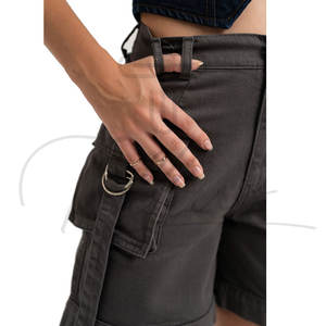 Shorts en jean pour femme de haute qualité, coupe droite, couleur unie, style moulant, vente en gros - Product Image 4