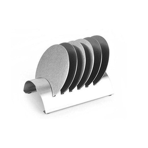 Sous-verres élégants et classiques en aluminium et laiton, couleur or ivoire, personnalisables pour tasses à thé ou verres - Product Image 5