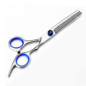 Tijeras de Peluquería Profesionales Duraderas de Acero Inoxidable 4Cr13 con Punta Afilada para Diestros, Mango Largo, 28 Dientes, Color Rojo - Product Image 4