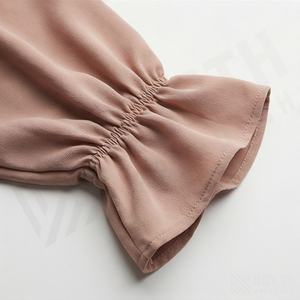 Abaya Nida Luxury Plus Size para mujeres musulmanas, elegante, color personalizado, con diseño de mariposa, conjunto informal de dos piezas para Ramadán y Eid. - Product Image 5