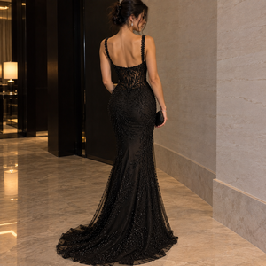 Elegante Vestido de Noche Negro de Satén Estilo Sirena con Lentejuelas, Capa Transparente, Escote Corazón, Tirantes Finos, Largo hasta el Suelo y Cola Larga - Product Image 3