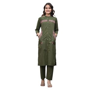Ensemble Kurti en coton élégant avec pantalon pour femmes, vêtements ethniques confortables et élégants, vente en gros - Product Image 1