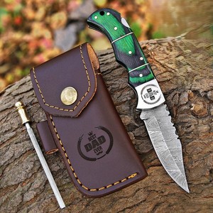 มีดพับ Damascus Lockback สำหรับขายส่ง ผู้ผลิต รับทำโลโก้ EDC มีดล่าสัตว์ คุณภาพอุตสาหกรรม ด้ามไม้ ปลายใบมีดแบบ Clip Point - Product Image 4