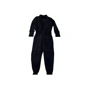 Conjunto de chándal techwear para hombre con bolsillos utilitarios y diseño estructurado para uso diario, chándal techwear con tela transpirable. - Product Image 5