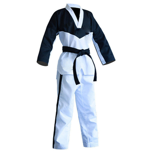 Uniformes de Taekwondo OEM 100% polyester ultralégers de qualité supérieure, vêtements d'arts martiaux personnalisés avec logo pour combattants légers - Product Image 5