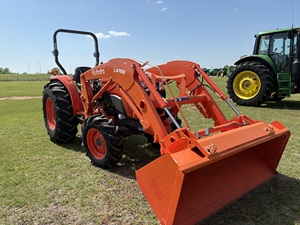 Tractor Compacto Kubota LA526 4WD Diésel Usado de la Mejor Calidad y Precio Económico, con Caja de Cambios Automática y Bomba, 65HP, Bajo Precio - Product Image 2