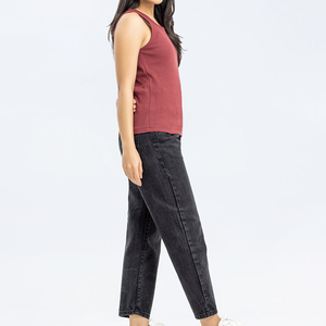Women's <b>Red</b> Scoop Neck Knitted Tank <b>Top</b> Casual Solid Color Breathable Sleeveless <b>Tops</b> Regular Length - Product Image 3